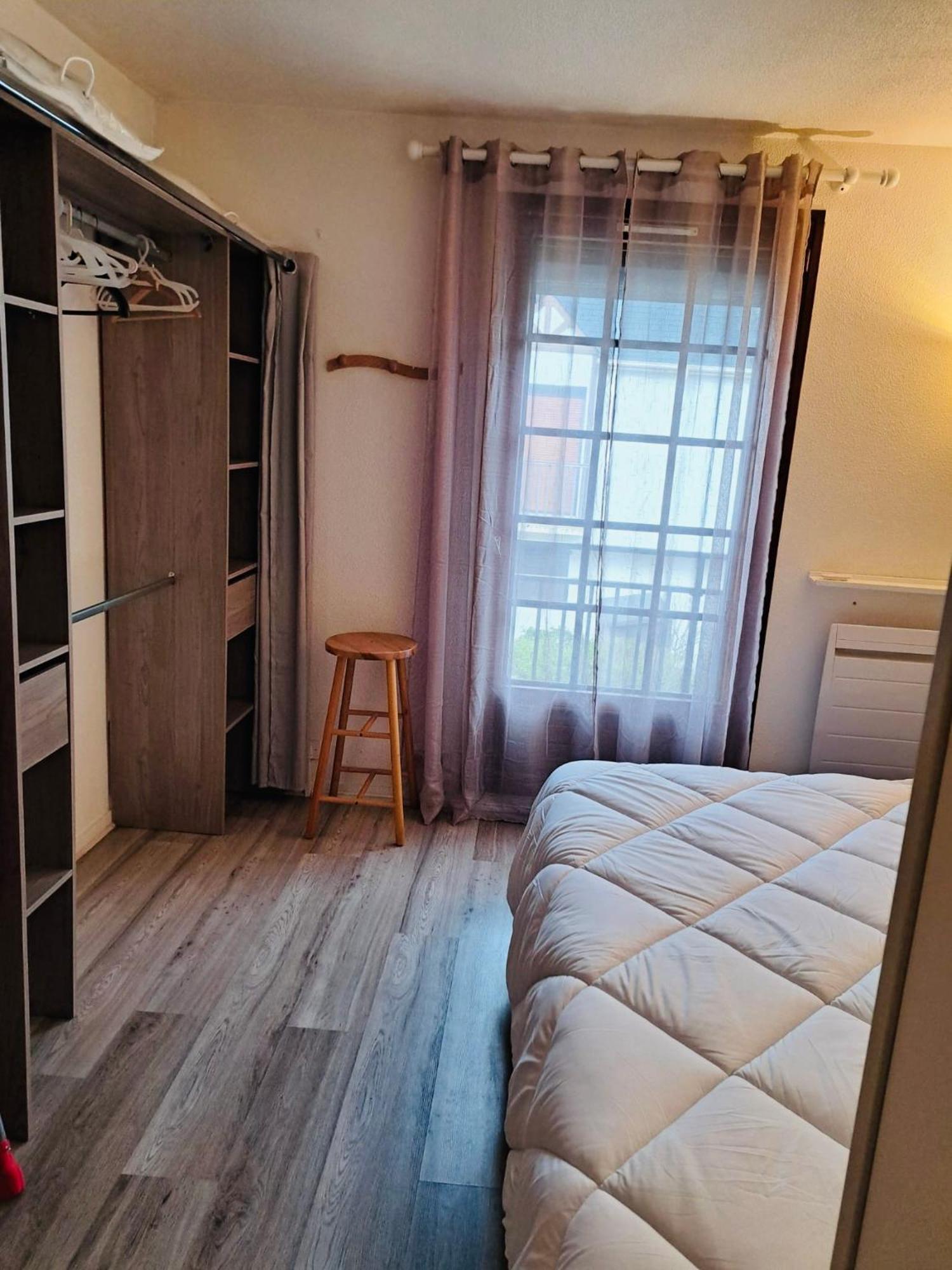 Maisonnette Du Bonheur Курсел-сюр-Мер Екстериор снимка